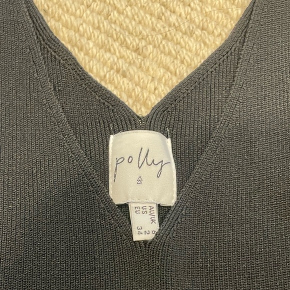 princess polly black tee - Picture 3 of 3